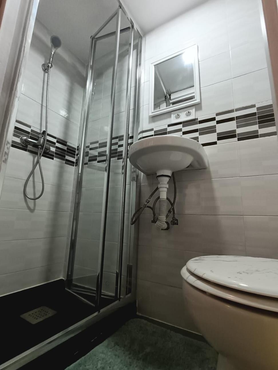Alanta Apartments Madrid Exterior foto